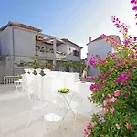 Apartment Karma Beach